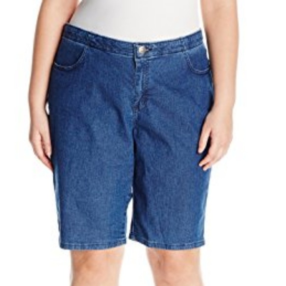 Riders by Lee Pants - 💙RIDERS BY LEE INDIGO BERMUDA SHORTS Riders by Lee Pants - 💙RIDERS BY LEE INDIGO BERMUDA SHORTS